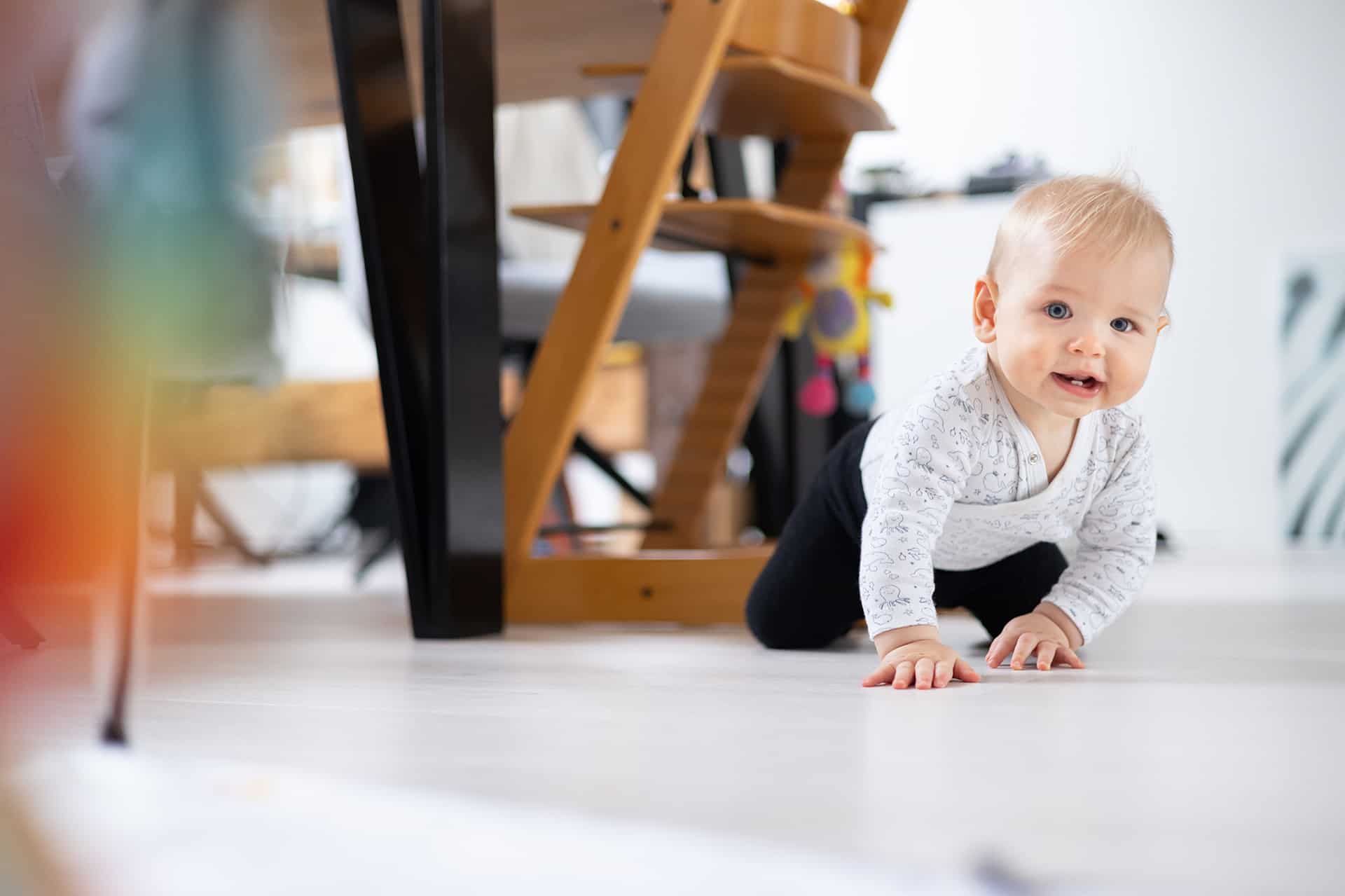 infant crawling